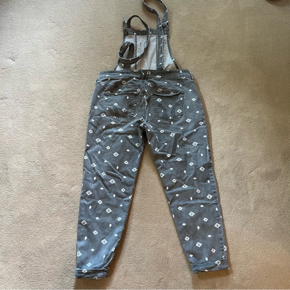 Hollister Gray Patterned Overalls - Picture 6 of 9
